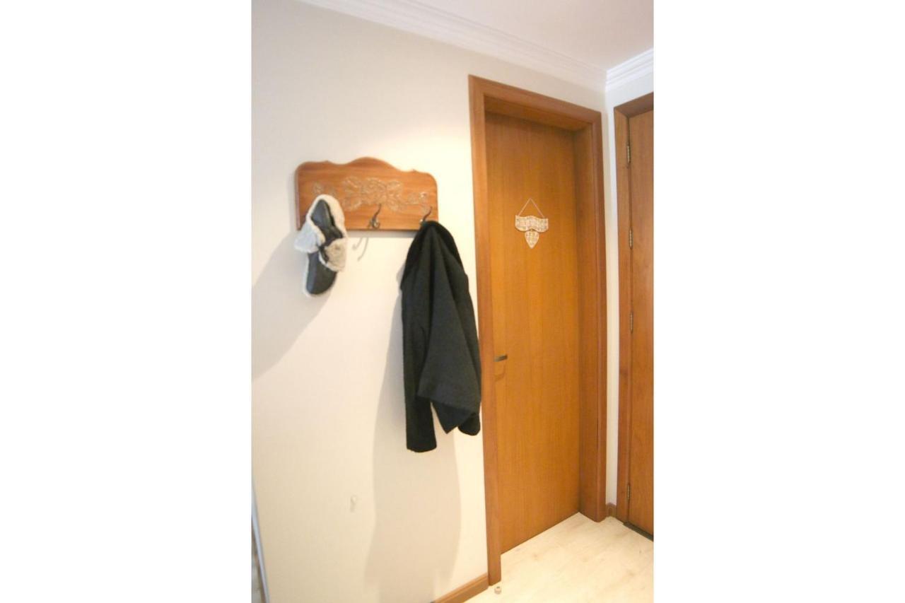 Апартаменты Charmoso Apartamento No Centro De Грамаду Экстерьер фото